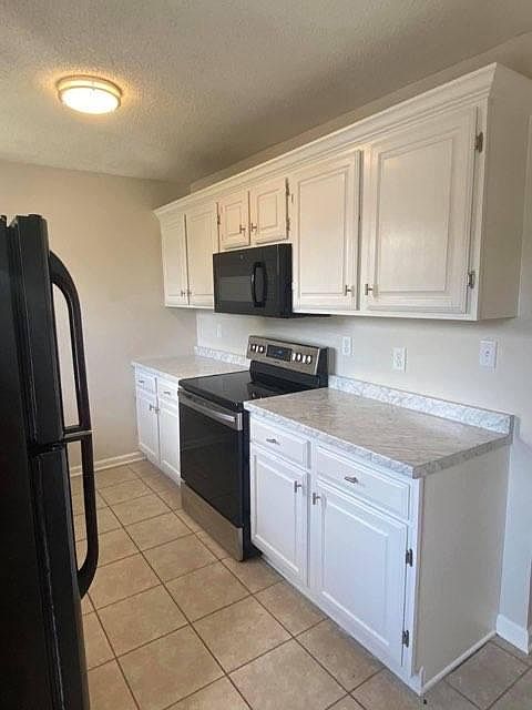 1st image of 100 Winchester Dr