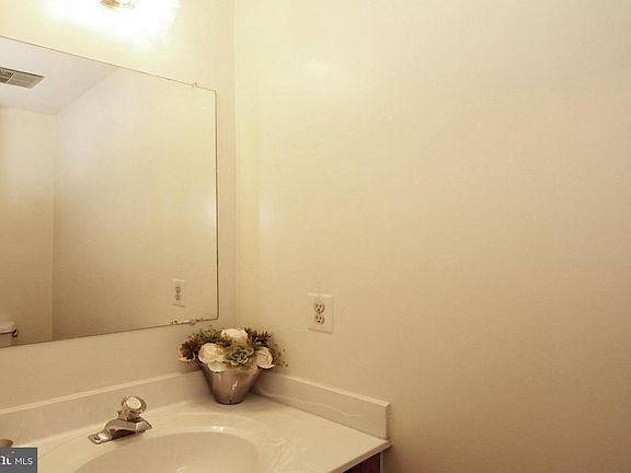 3rd image of 6115 Old Brentford Ct