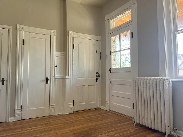 1259 N York St #5 — Photo 13