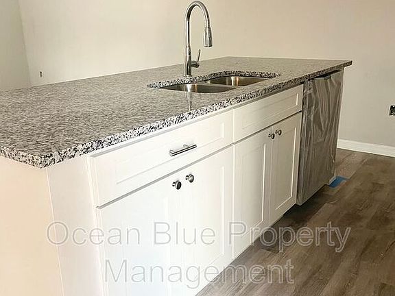 4th image of 2771 Royal Palm Ave APT 101