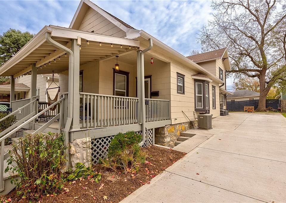 1st image of 4407 Genessee St