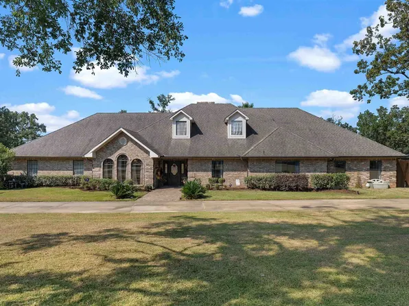 136 County Road 1040, Center, TX 75935