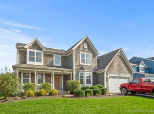 222 Loradale Rd, Oswego, IL 60543