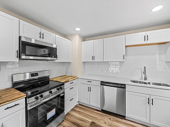 3rd image of 612 Thomas Rd
