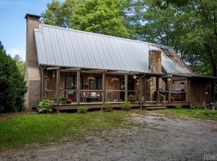 442 Rabun Branch Rd, Scaly Mountain, NC 28775