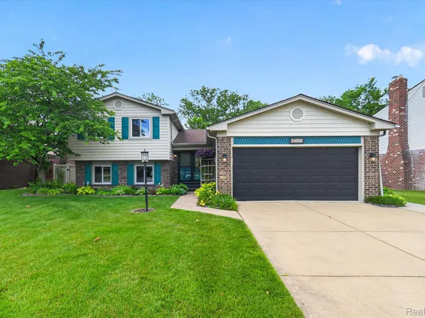 24800 Pamela St, Brownstown, MI 48134
