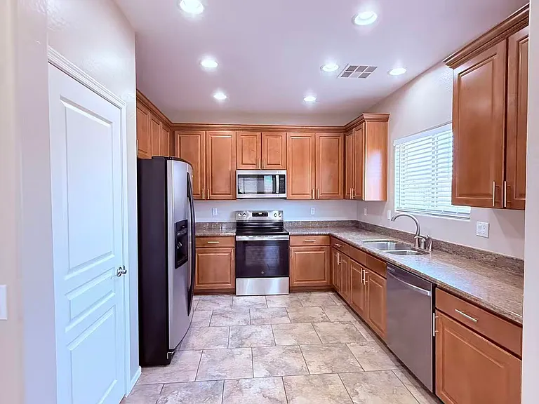 4603 S Adelle St — Photo 5