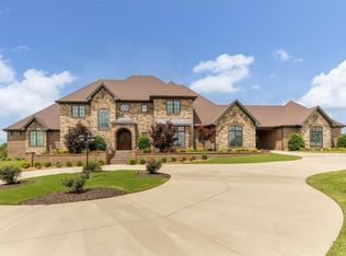 4465 Champagne Dr, Springdale, AR 72764