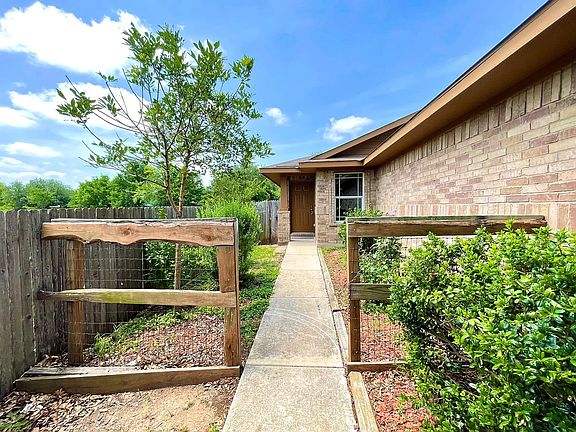 5th image of 3101 Barksdale Dr