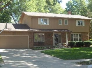 1313 S 138th St, Omaha, NE 68144