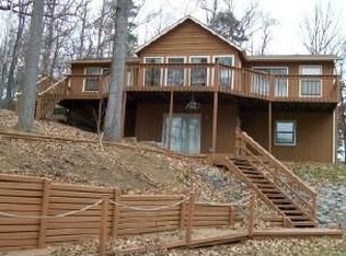 15829 Smith Mountain Lake Pkwy, Huddleston, VA 24104