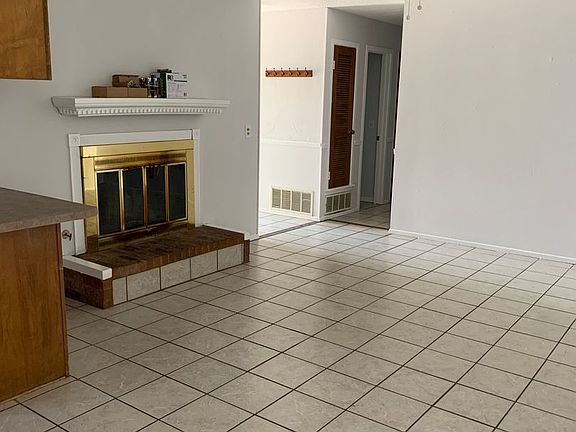 4th image of 5114 Chisholm Trl