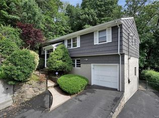 30 Leroy Pl, Yonkers, NY 10705