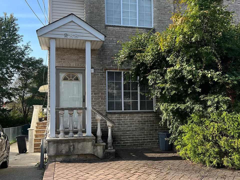 288 Slater Blvd #1