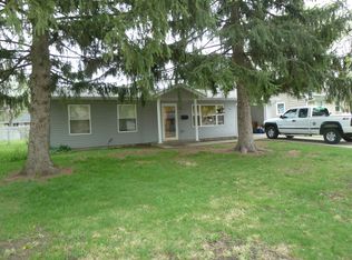 27 Chatham Pl, Montgomery, IL 60538