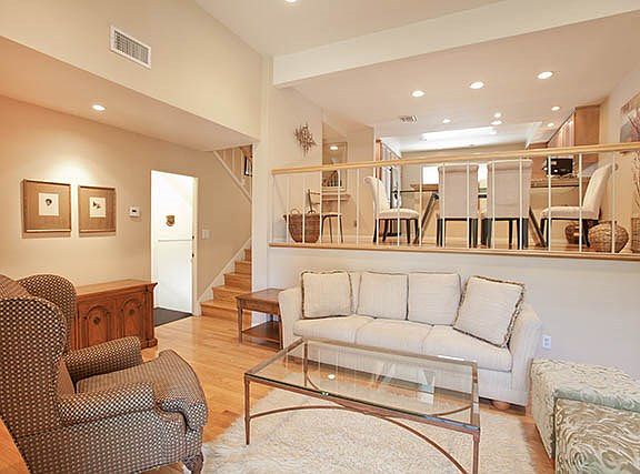 4th image of 4169 W Sarah St #6