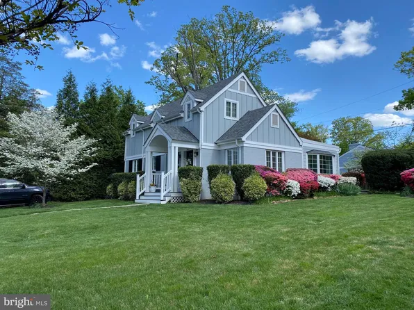 3101 Circle Hill Rd, Alexandria, VA 22305