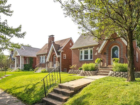 2nd image of 5212 Tholozan Ave