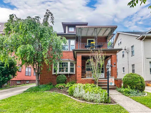 1276 Hathaway Ave, Lakewood, OH 44107