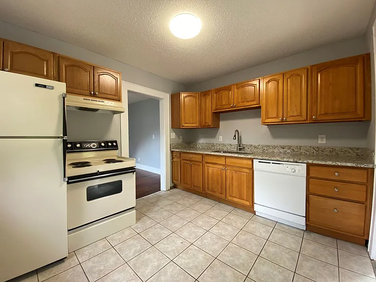 519 Franklin St — Photo 4