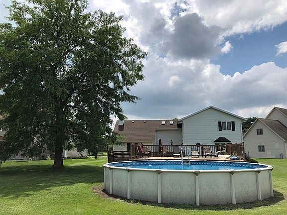 2nd image of 112 S Loveridge Ln