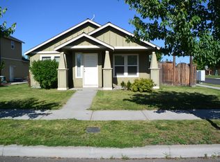 1415 NE 4th St, Redmond, OR 97756