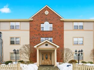 590 Boston St APT 303, Lynn, MA 01905