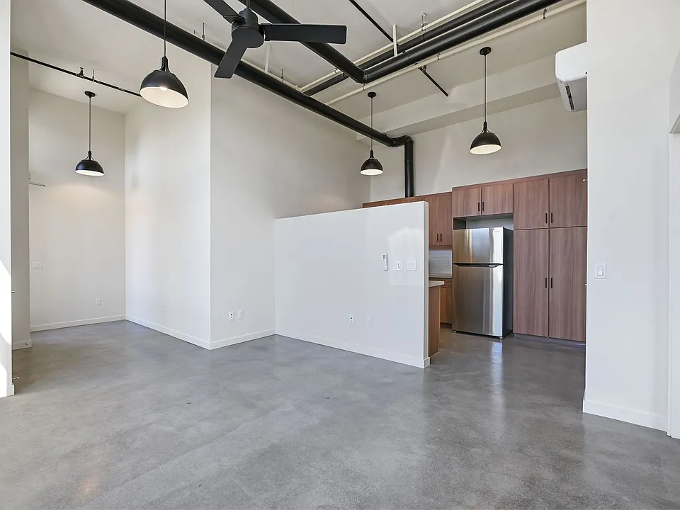 611 Highland Ave