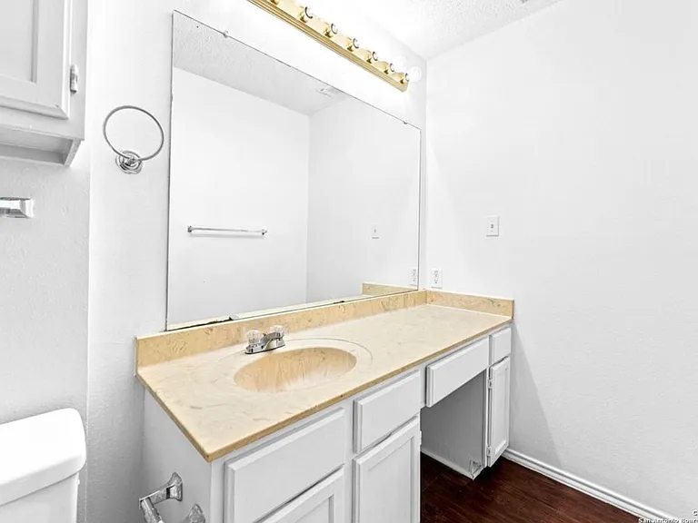 7572 Windsor Oaks — Photo 22