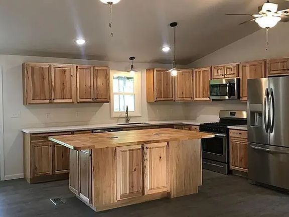 2nd image of 3512 N Kingsley Dr #1