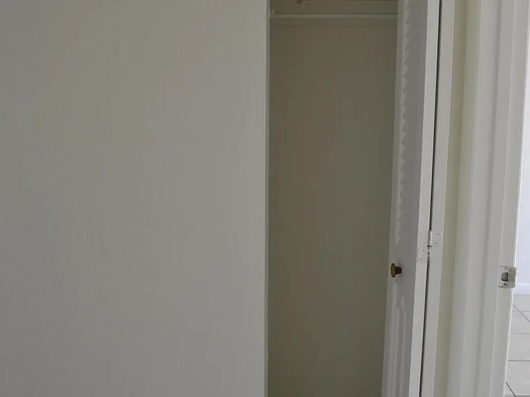 309 Oakridge Blvd #6 — Photo 8