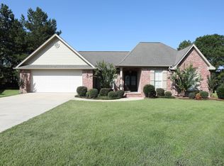 9 Bloomsbury Ct, Hattiesburg, MS 39402
