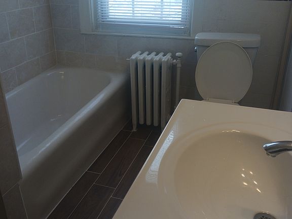 5th image of 3524 Kensington Ave Floor 2