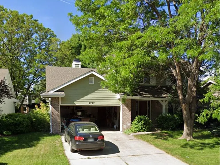 1707 Trailwood Dr — Photo 1