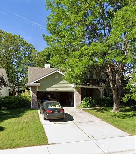 1707 Trailwood Dr Photo 1