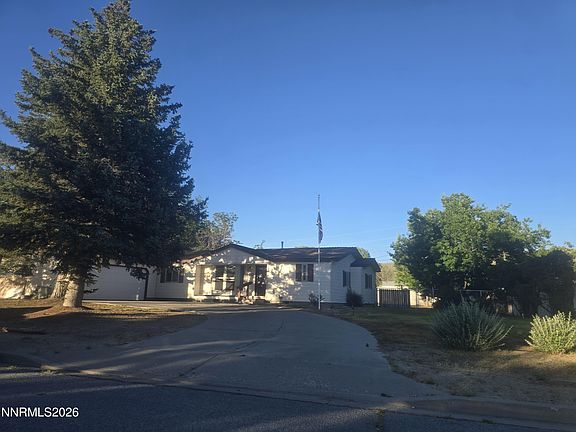 2nd image of 3900 Puffin St