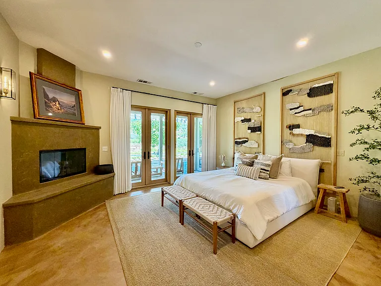 4181 Silverado Trl — Photo 22