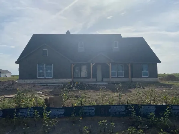 181 Sunny Side Dr, Valley View, TX 76272