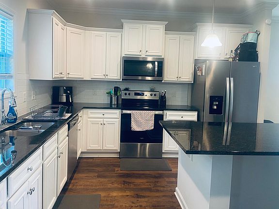 3rd image of 442 N Cobia Ct