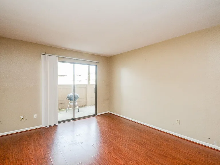 8519 Hearth Dr #26 — Photo 14