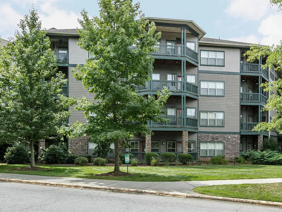 9 Kenilworth Knls #109