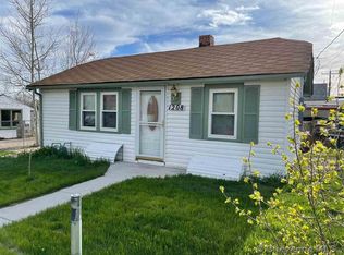 1208 Crook Ave, Cheyenne, WY 82001
