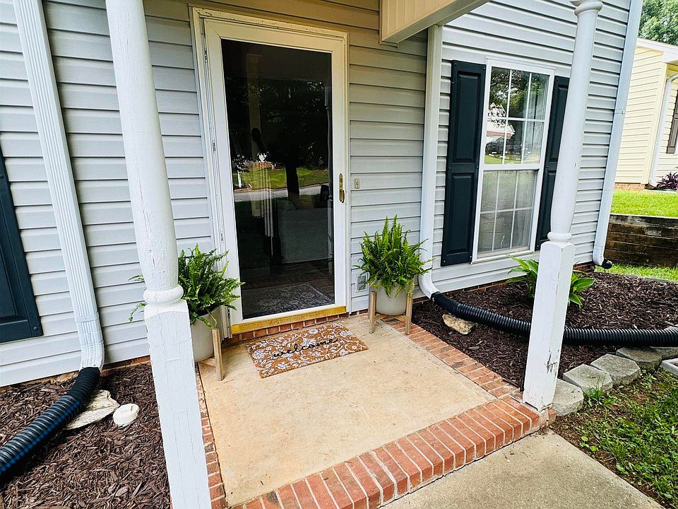 3 Two Creeks Ct, Simpsonville, SC 29680 Zillow