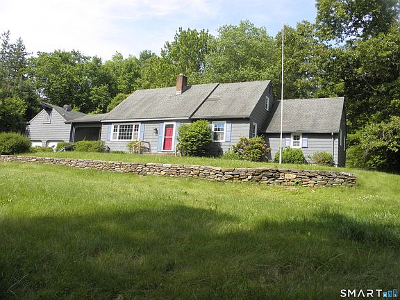 2nd image of 323 Jones Hollow Road