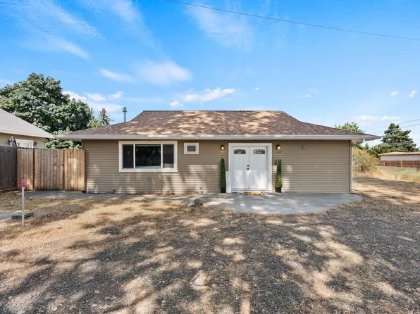1017 E Percival St, Medical Lake, WA 99022