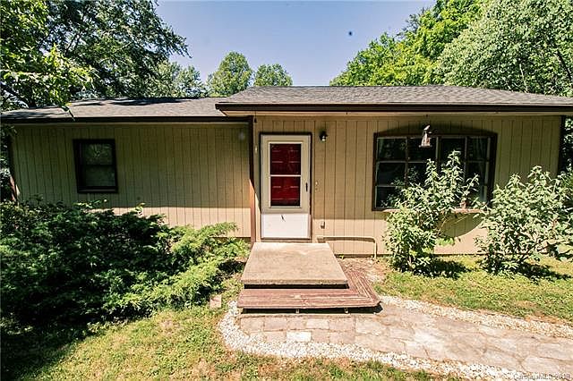 1st image of 245 Gypsy Ln