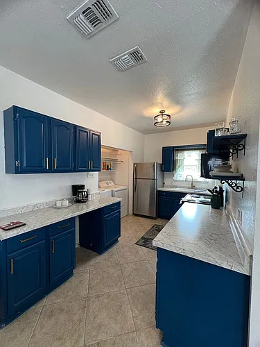 1221 Delaware St #2 Photo 1