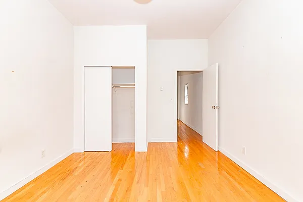 Rented by MySpaceNYC | media 26