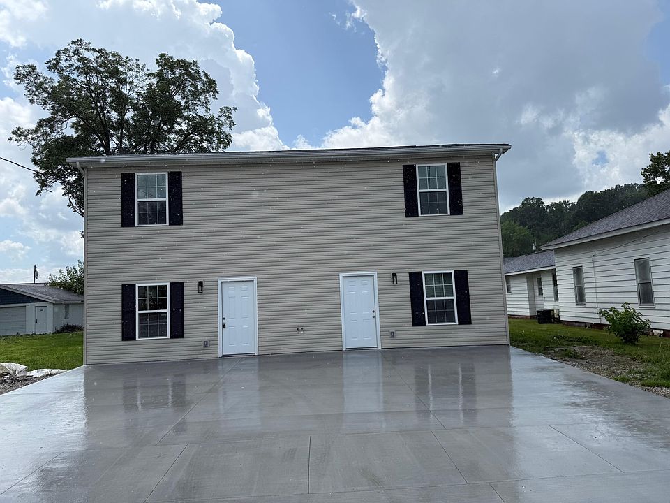 2nd image of 309 7th St