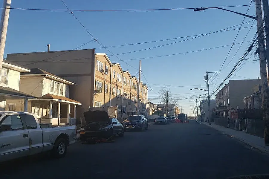 3 bed, 1200 sqft, $3,500 — Photo 1
